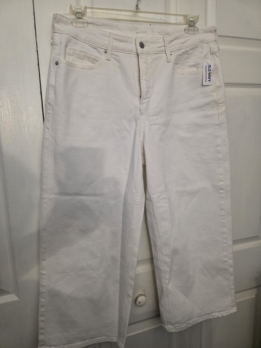 Old Navy White Cropped Straight-Leg Jeans